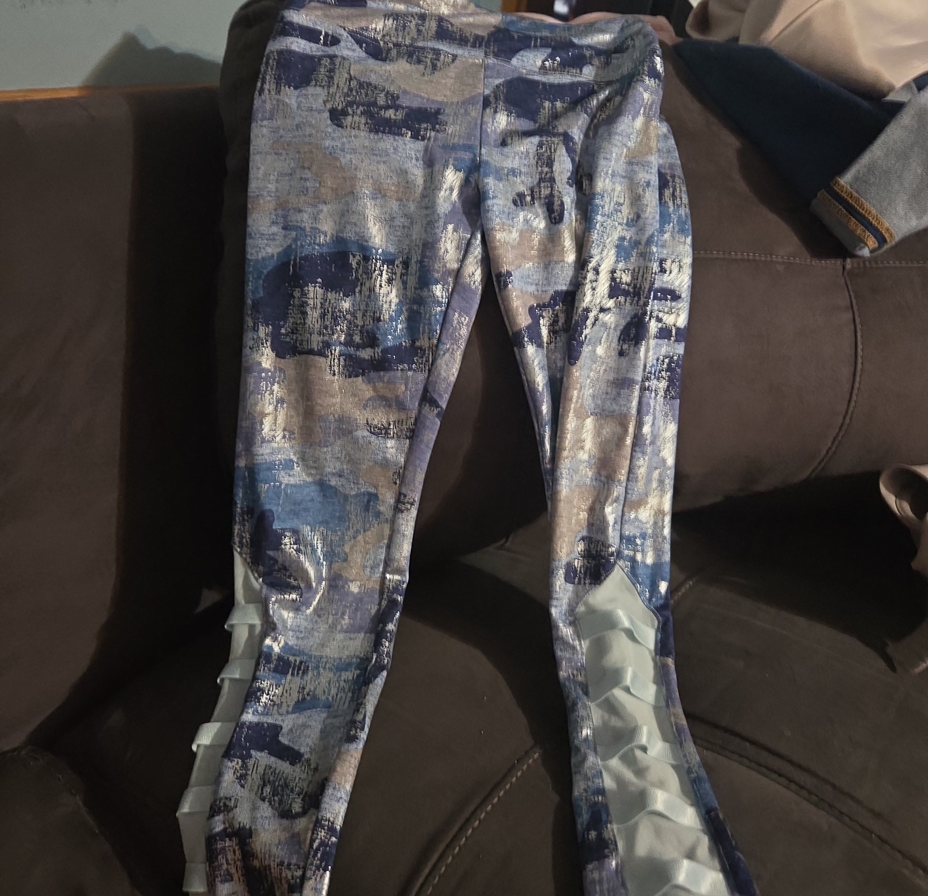 Girls Size 10 Blue Abstract Print Leggings With Ruffle Side Detail